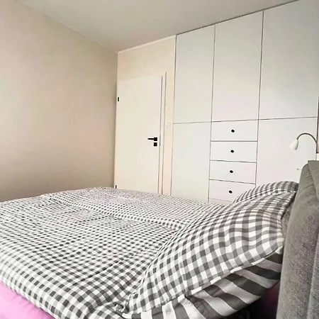 Purple Apartamento Poznan